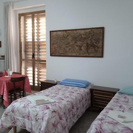 B&B La Casa Dell'Ospite Gravina in Puglia Exterior photo